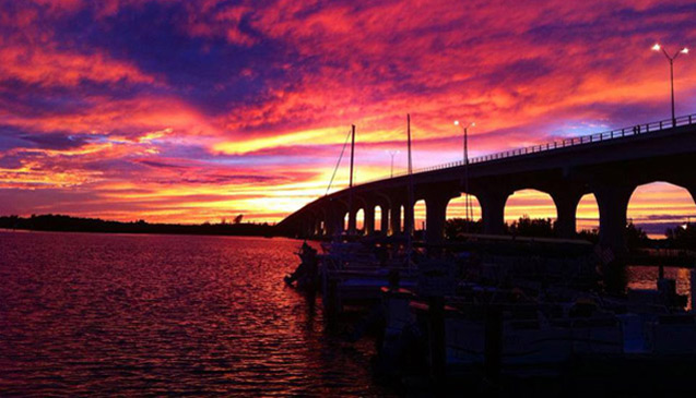 the-riverside-caf-fine-dining-and-bar-along-the-indian-river-lagoon-in